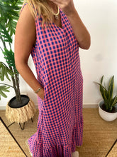 Carregar imagem no visualizador da galeria, Vestido vichy rosa e azul
