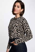 Carregar imagem no visualizador da galeria, Camisola MORGAN animal print
