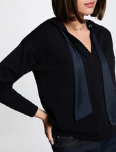 Carregar imagem no visualizador da galeria, Camisola MORGAN malha azul com capuz
