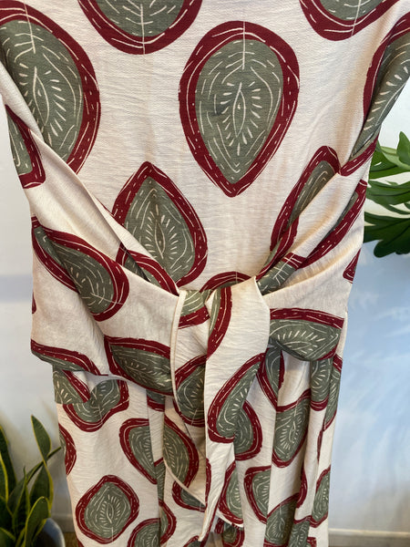 Vestido Sardenha estampa folhas branco