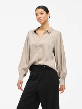 Camisa acetinada Viellette beje