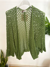 Carregar imagem no visualizador da galeria, Kimono de malha aberta verde
