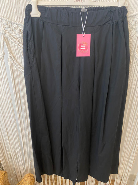 Calças pantalonas preto