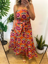 Carregar imagem no visualizador da galeria, Vestido laçada flores grandes laranja
