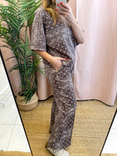 Carregar imagem no visualizador da galeria, Calças cornucópias castanho
