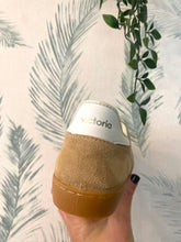 Carregar imagem no visualizador da galeria, Ténis Berlin beje Victoria
