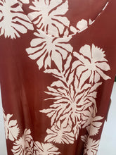 Carregar imagem no visualizador da galeria, Vestido midi malha fria estampa floral telha

