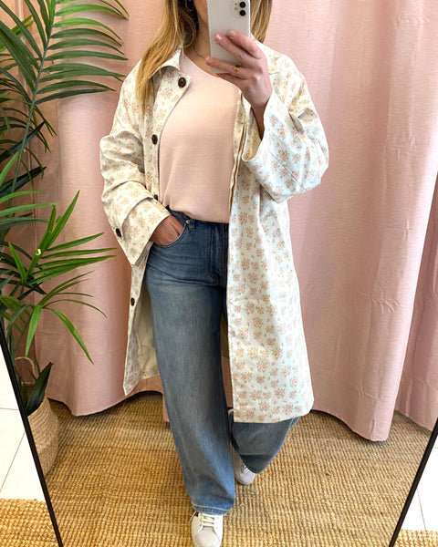 Parka impermeável florzinhas