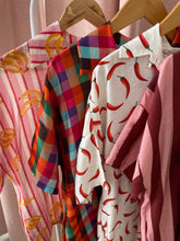 Carregar imagem no visualizador da galeria, Camisa oversize várias estampas
