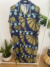 Carregar imagem no visualizador da galeria, Vestido camisa estampa bolas azul
