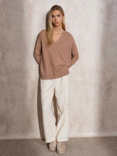 Carregar imagem no visualizador da galeria, Camisola de malha fininha camel Smf
