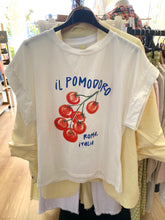 Carregar imagem no visualizador da galeria, T-shirt de algodão branco tomates
