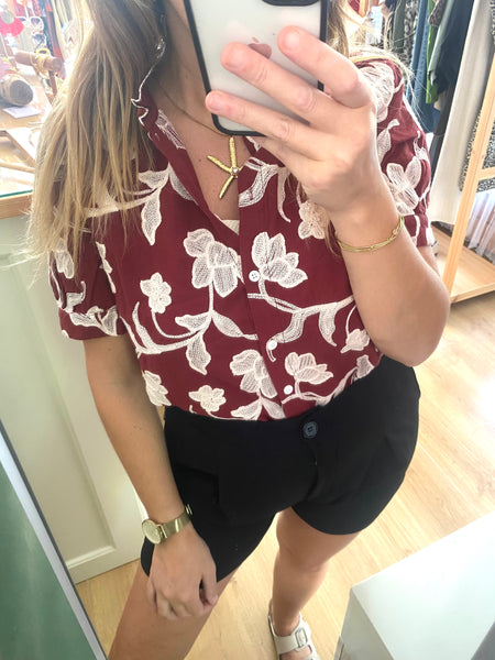 Blusa bordada Bordeaux