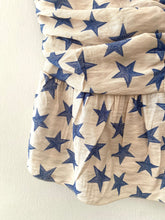 Carregar imagem no visualizador da galeria, Crop top estrelas azul
