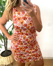Carregar imagem no visualizador da galeria, Vestido curto estampa flores laranja 🍊
