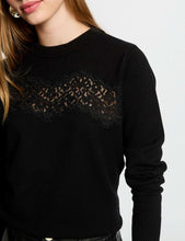 Carregar imagem no visualizador da galeria, Camisola de malha com detalhe renda Morgan
