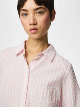 Carregar imagem no visualizador da galeria, Camisa riscas rosa Pieces
