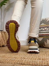 Carregar imagem no visualizador da galeria, Ténis Rush sport camel/beje Victoria
