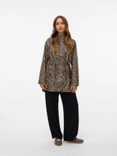 Carregar imagem no visualizador da galeria, Parka de chuva leopardo
