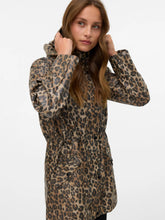 Carregar imagem no visualizador da galeria, Parka de chuva leopardo
