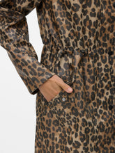 Carregar imagem no visualizador da galeria, Parka de chuva leopardo
