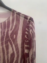 Carregar imagem no visualizador da galeria, Camisola tule zebra Bordeaux
