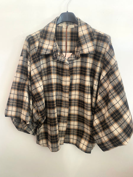 Camisa quadrados manga balão preto