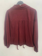 Carregar imagem no visualizador da galeria, Camisa bombazina Bordeaux

