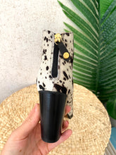 Carregar imagem no visualizador da galeria, Botim pele/animal print preto Ruika
