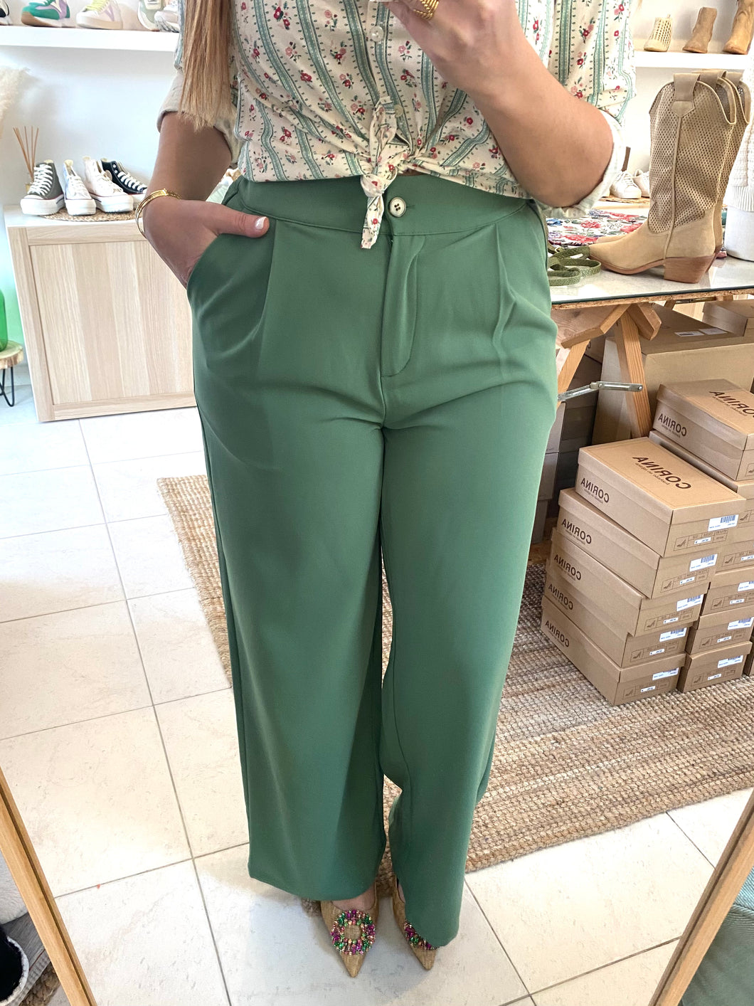 Calças pantalonas verdes